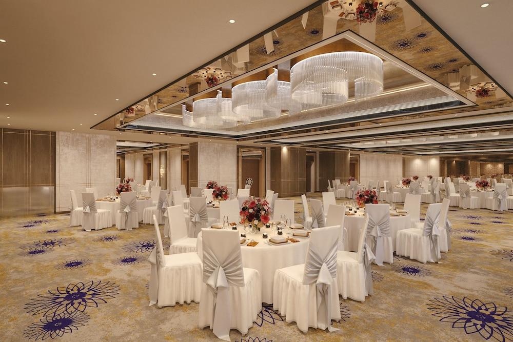 Vivanta Vijayawada, Mg Road Экстерьер фото