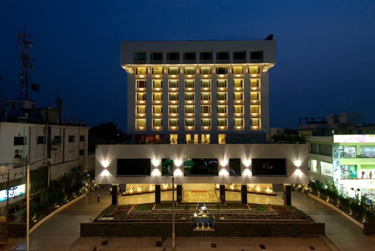 Vivanta Vijayawada, Mg Road Экстерьер фото